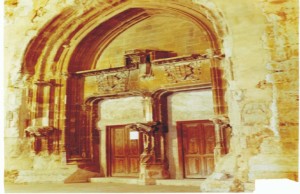 Icon of COLEGIATA-puerta Apostoles3