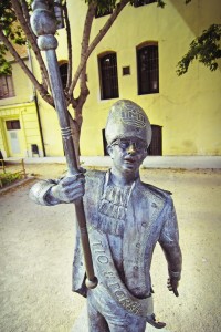Icon of Tiio Porra-estatua-ayunt