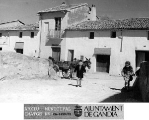 Icon of Thomas Archivo CA-14594 PUENTE DE LA ACEQUIA DEL AHUIR AL FINAL DE LA CALLE VIRGEN