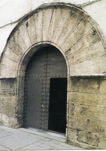 Icon of PUERTA DE LA IGLESIA DE SANTA CLARA047