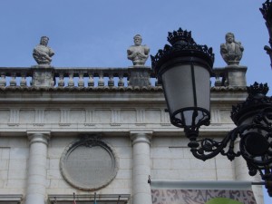 Icon of Ayuntamiento De Gandia Detalle Del Tondo Y Bustos