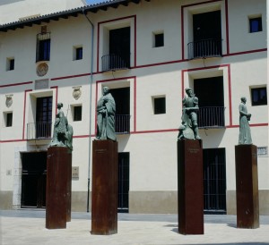 Icon of Plaza Escuelas Pias Estatuas-ayunt