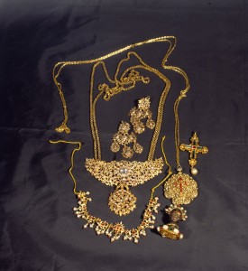Icon of COLLAR,CRUZ,PENDIENTES-CLARISAS GANDIA