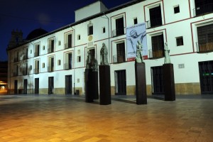 Icon of Escuelas Pias-noche-plaza-helena Mg
